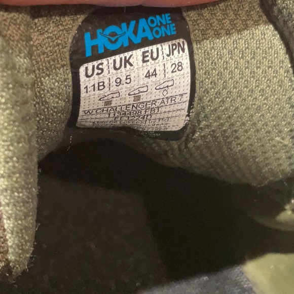 Hoka Challenger Olive and Burgundy Athletic Shoes size 11 B - Picture 4 of 4